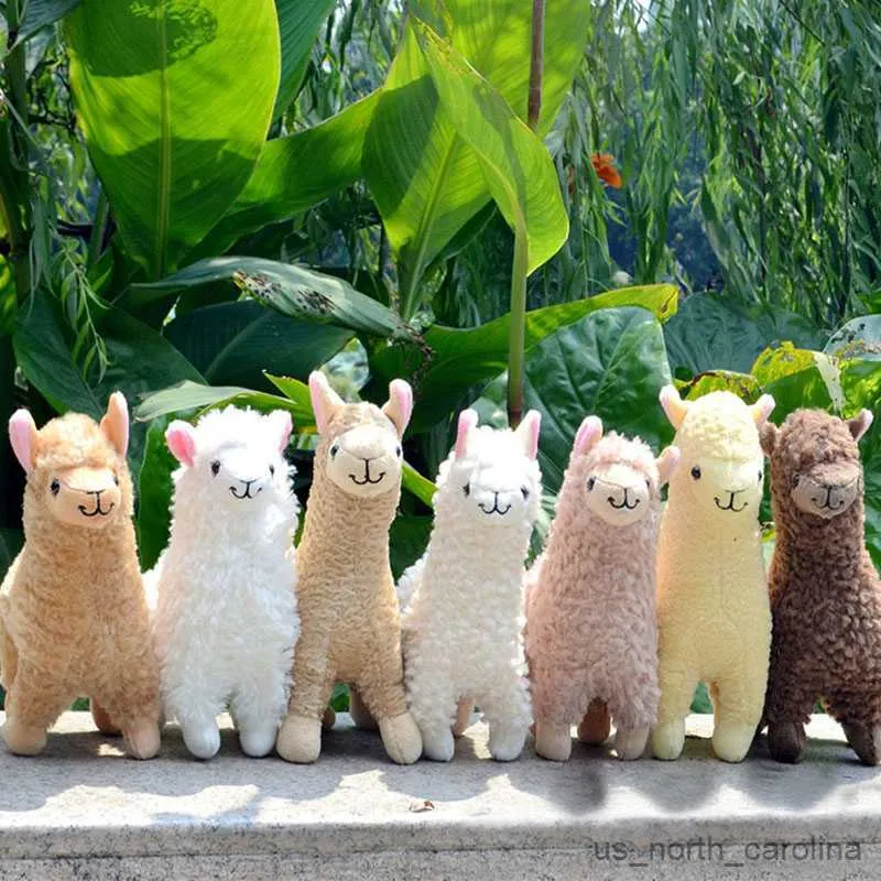 Stuffed Plush Animals 23cm Alpaca Llama Plush Toys for Children Cute Stuffed Animal Dolls Soft Kids Toys Gift Children Room Decor R230810