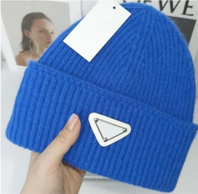 Knitted hat Luxury brand designer Cool beanie Cap Men`s and Women`s Fashion Universal Cashmere Letter Casual Skull Hat Thermal Head Protection Outdoor