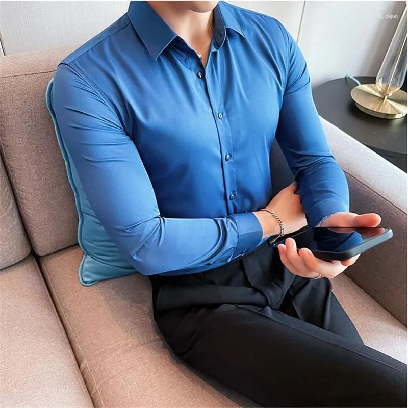 Męskie koszule w stylu brytyjska wysokiej jakości koszula 2023 Solidne kolory długoterminowe