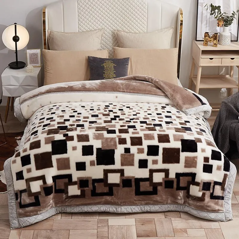 Одеяла Зимние утолщенное Рашал одеяло с двумя слоями свадебное открытое место в кемпинге портативное