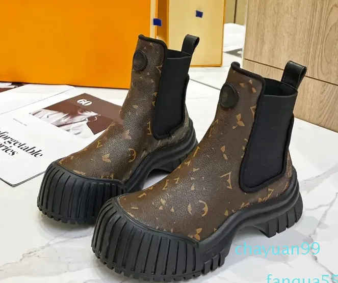 مصمم فاخر Ruby Flat Flat Boot Monograms Low Boots في الكاحل تنزلق على منصة الحارس الحارس المسطح الصحراوي أحذية الشتاء الشتوية مرنة Sneake