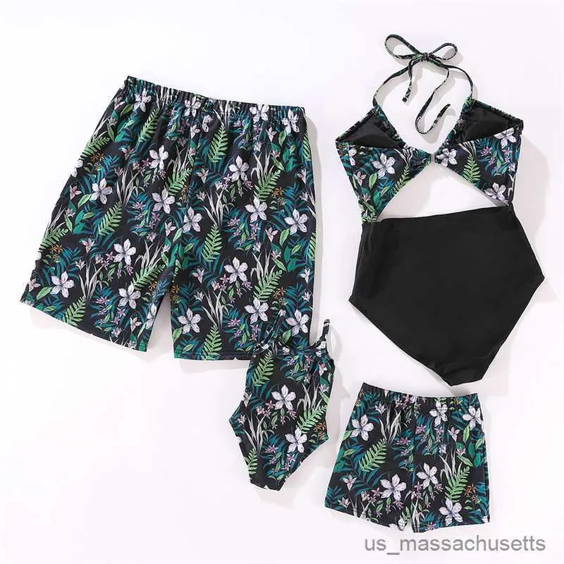 Family Matching Outfits 2023 Flower Swimsuits Family Matching Outfits Look One-Piece Mother Daughter Swimwear Mommy and Me Clothes Son Swim Shorts R230811