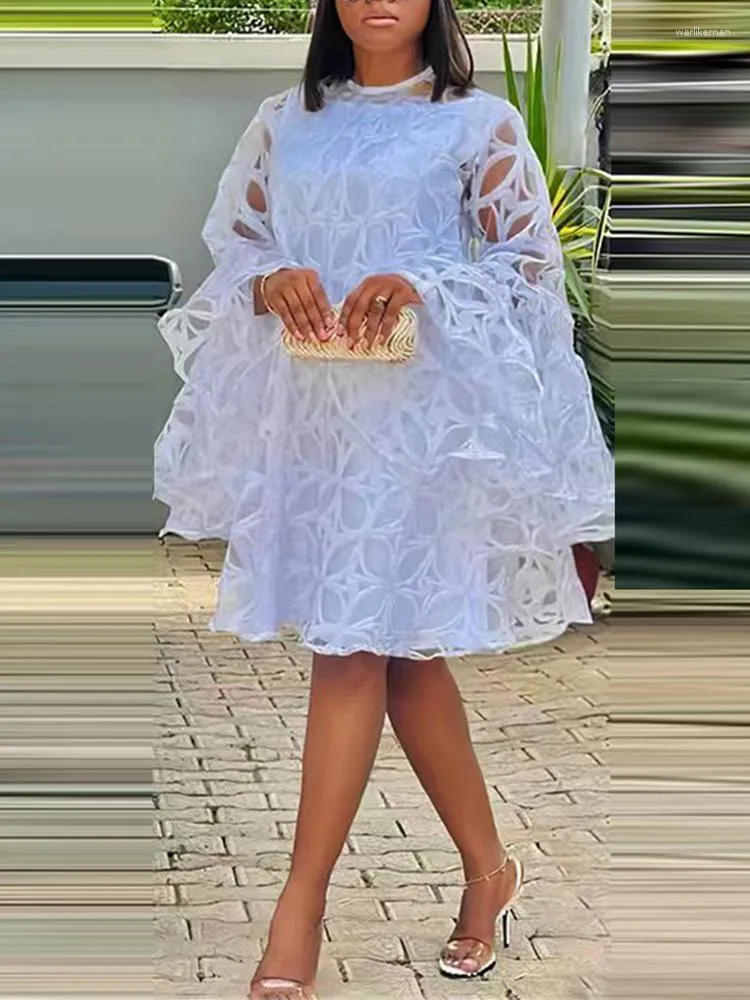 Sukienki zwyczajne kobiety koronkowe sukienki z długim rękawem okrągła szyja biała luźna elegancka elegancka elegancka panie na lato 2023