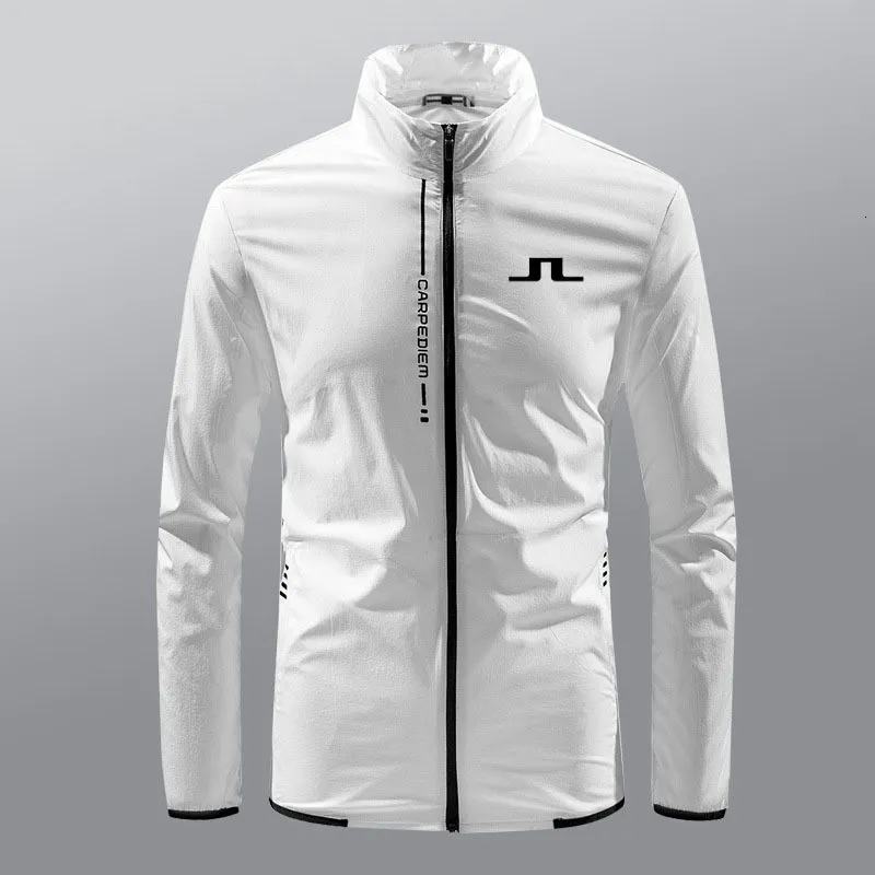 Herrjackor broderade J Lindeberg Golf Jacket Män utomhus Sports Golf Set Windproof Lightweight Breatble Zipper Jacket 230810