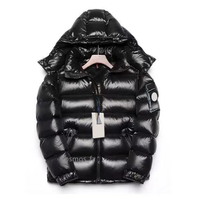 Jaqueta Man Hooded Down Down Parkas Designer Bomber Shirt Learves Long Budge Downs Windbreaker Man Brand Puffy Jackets Classic Coats