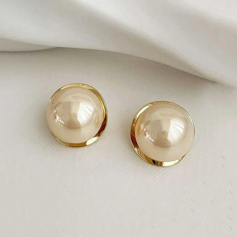 Studörhängen Classic Pearl Geometric Irregular Metal Earring for Women Girls Simple Style Holiday Party Birthday Present Fashion Jewelry E112
