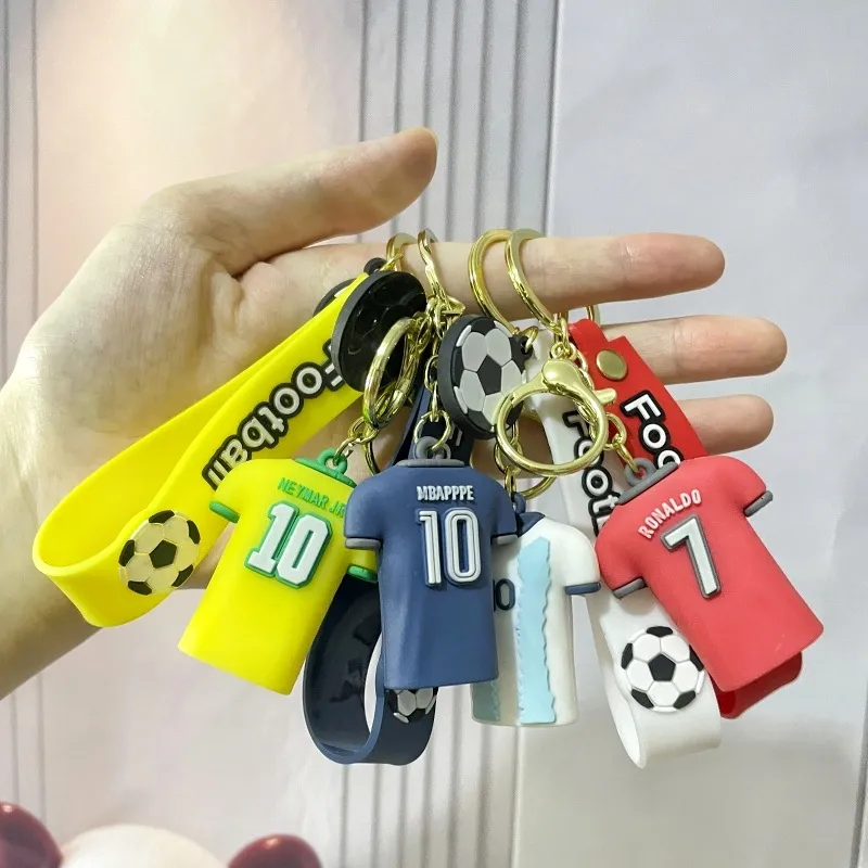 Kreativer Cartoon Football Digitale Kleidung Figure Schlüsselkette Anhänger  Bag Auto Schlüsselkette Zubehör Geschenk Von 1,7 €