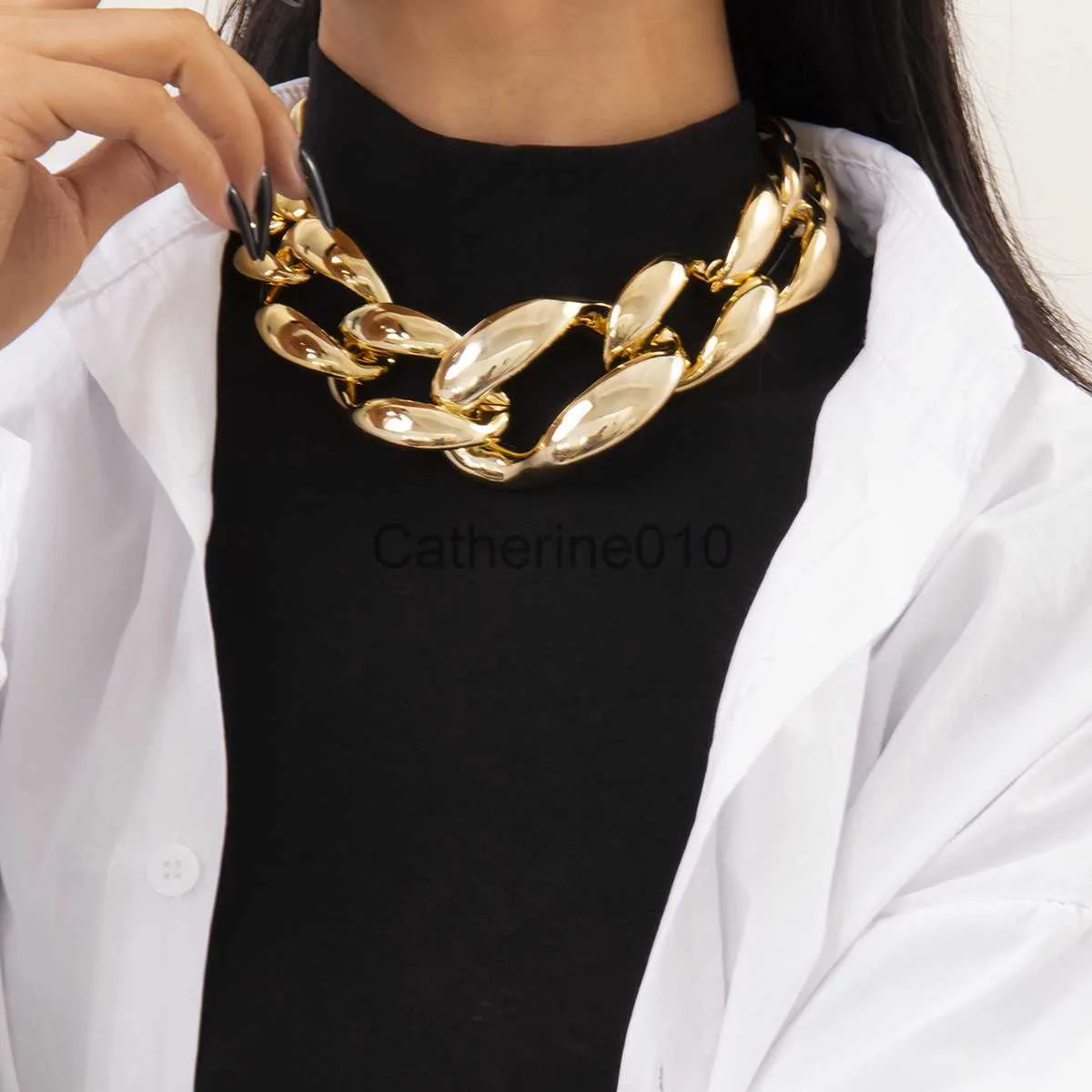 Pendant Necklaces Jewelry hip-hop punk thick chain hollowed out necklace with female street snap button exaggerated single layer necklace J230811