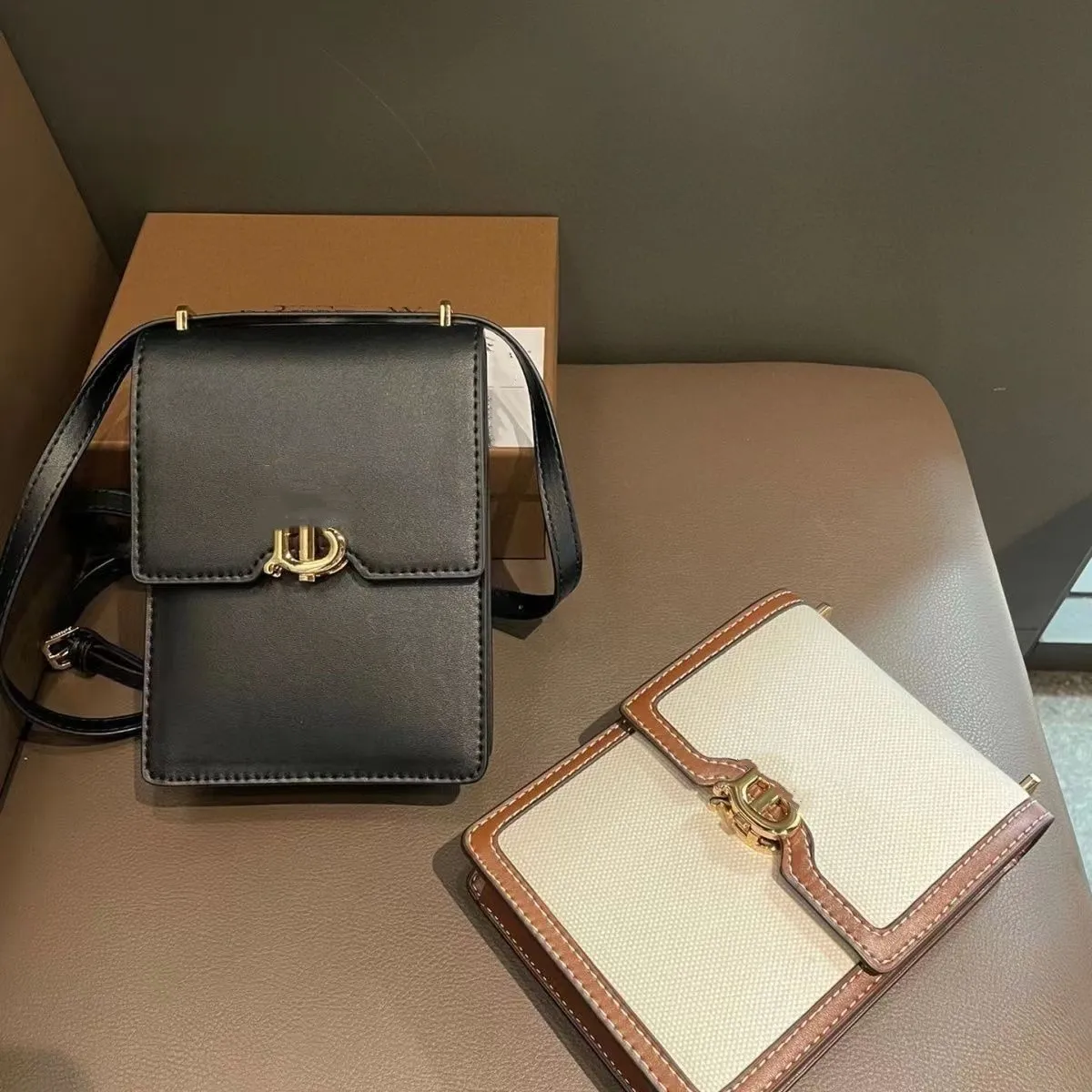 Designer Luxury Women's Bag Alphabet Mini Phone Bag Bucket Bag Oblique Span Mini Hand saddle bag Horizontal chain High quality gift box