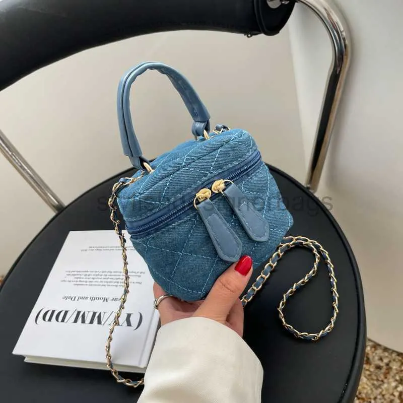 Cross Body Mini Lingge Mała Mała torba dla kobiet 2023 Nowy modny i mody dżinsowy pojedyncze torba na ramię Małe wodę wiadra Crossbody BagstylishDesignerbags