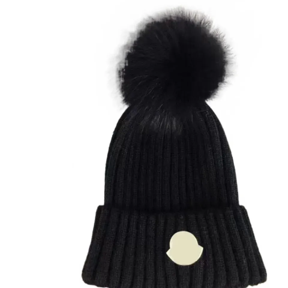 Designer inverno Cappello di lana di berretto inverno donne donne spesse a maglia spessa pelliccia calda pom berretti cappelli da femmina berretto da maschio 11 colori cappelli a maglia per donne con uomo bordo