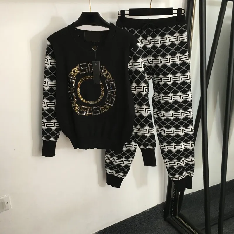 Klasik Rhinestone Takipler Kadın Örgü Sweaters Pantolon 3 Renk İnce Spor Takip Modaya Düzenli İki Parça Pantolon Setleri