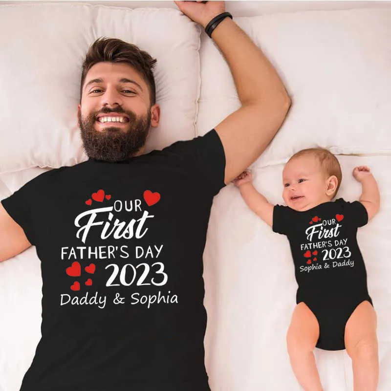 Familie bijpassende outfits aangepaste naam onze eerste vaderdag en dochter zoon familie match outfits baby bodysuit vaderdag gepersonaliseerde geschenken