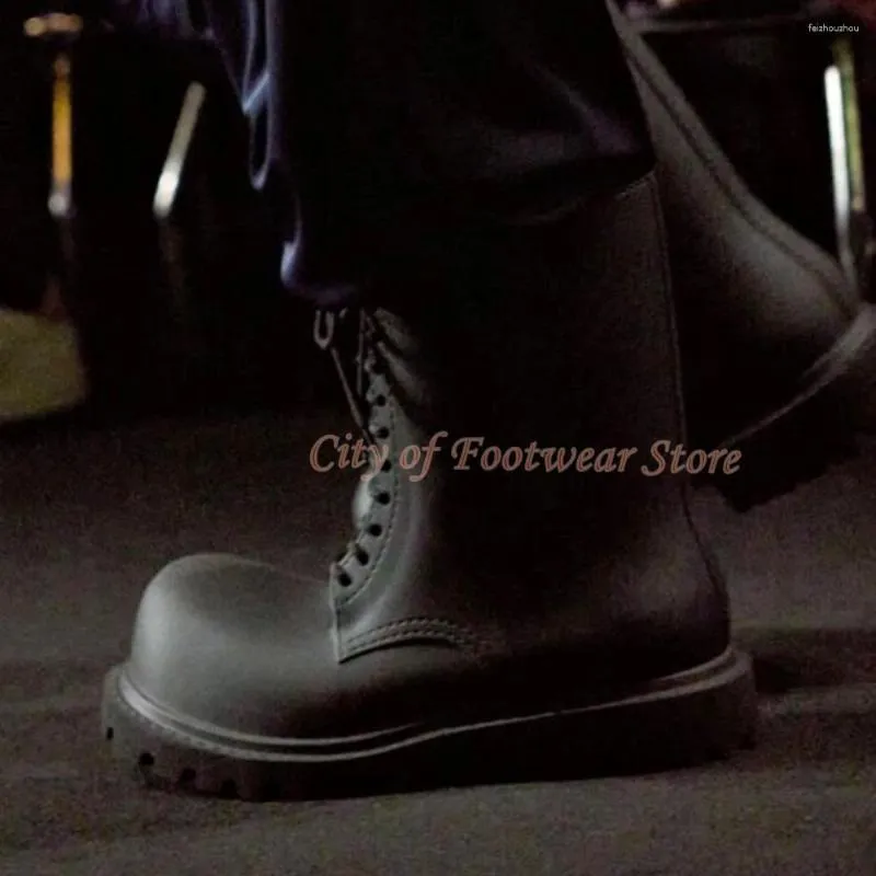 Mens round cheap toe boots