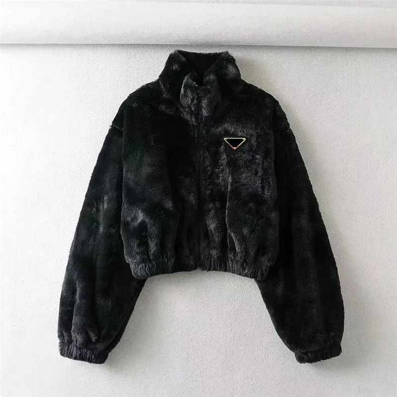 23FW Женская куртка шерсть вниз слоистые густые куртки плюшевые ветряные рукава с буквами с буквами.