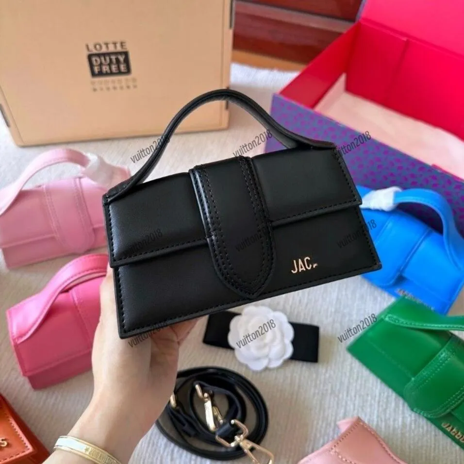 Ladies purse shop design 2018
