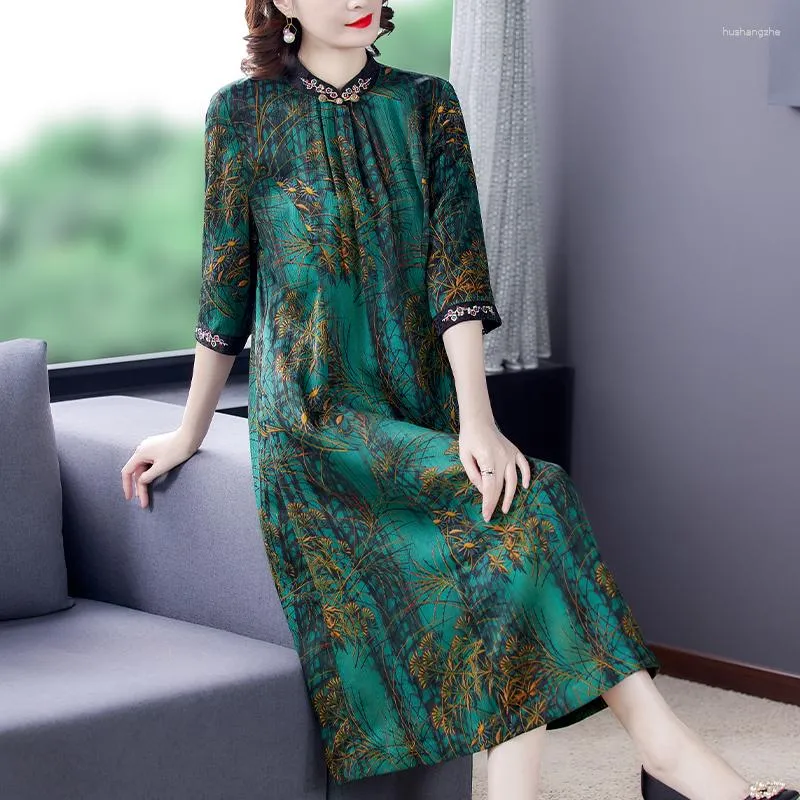 fashionable stylish silk dress design Gorgeous Silk Dresses Ideas for Eid 2023| Silk Dress Design| Plain Suit Design| Party Wear Dresses|
