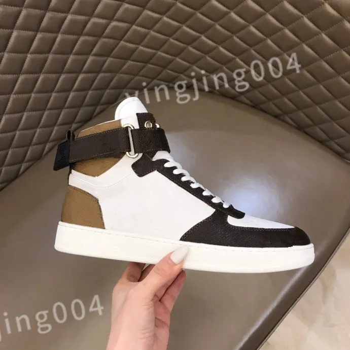 Nouvelle chaussures décontractées chaudes designer bas bleu coureur pour hommes femmes un utilitaire triple noir blanc phantom chaussures hommes entraîneurs baskets rd0901