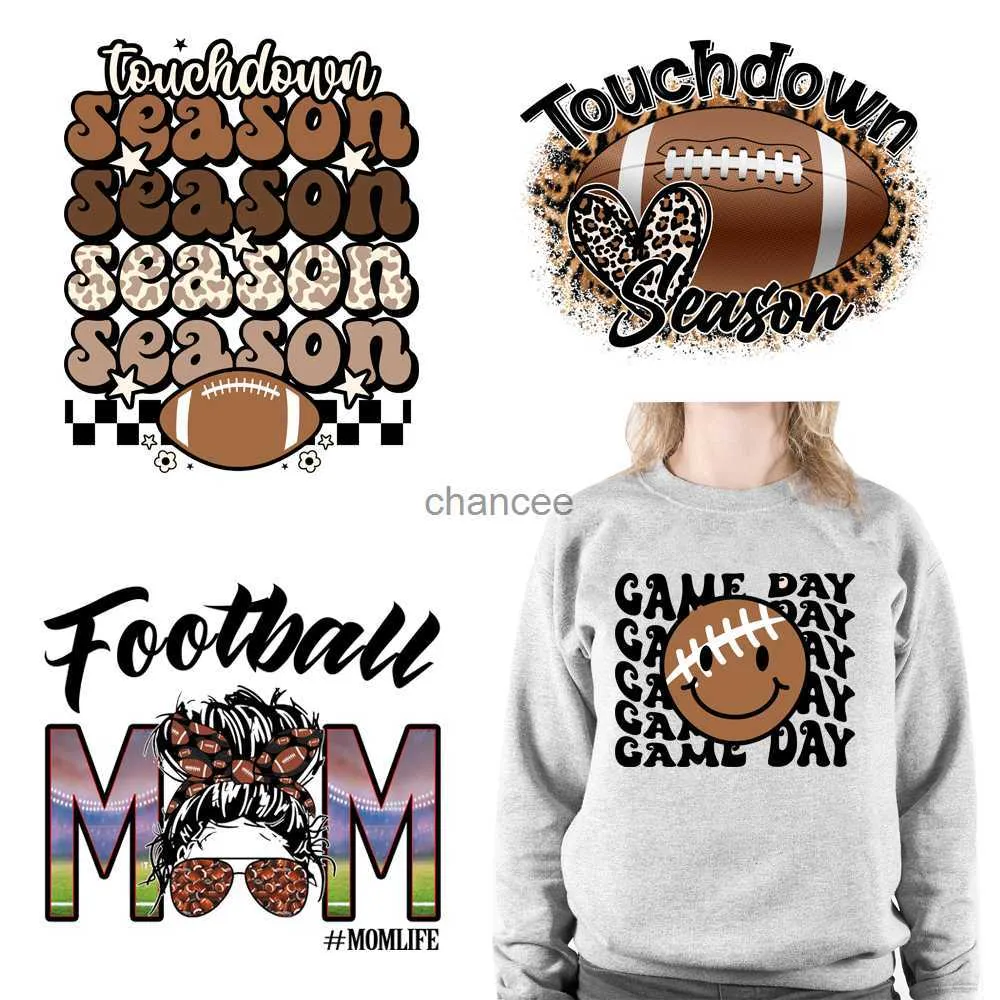 Fashion Football Mom mama Projetos de seleção de calor Impressão de ferro DIY em decalques para moletons hkd230725