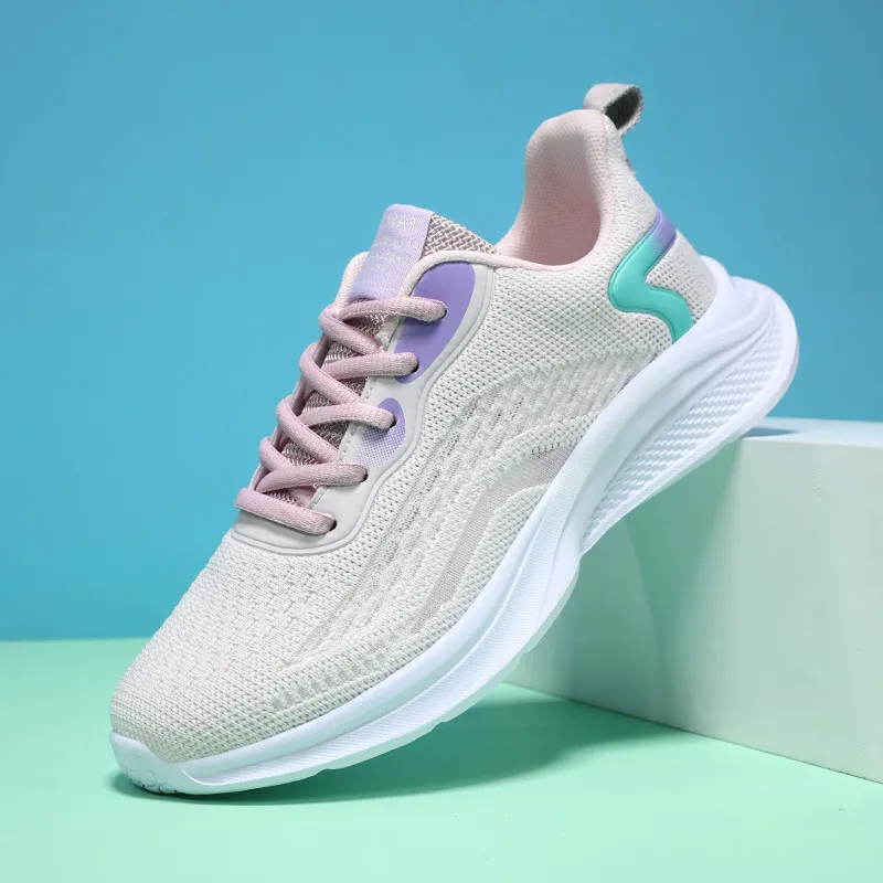 Livraison gratuite Nouveau produit Chaussures de course féminines respirantes blanc rose violet maille légère de chaussures de sport extérieur à la mode légère