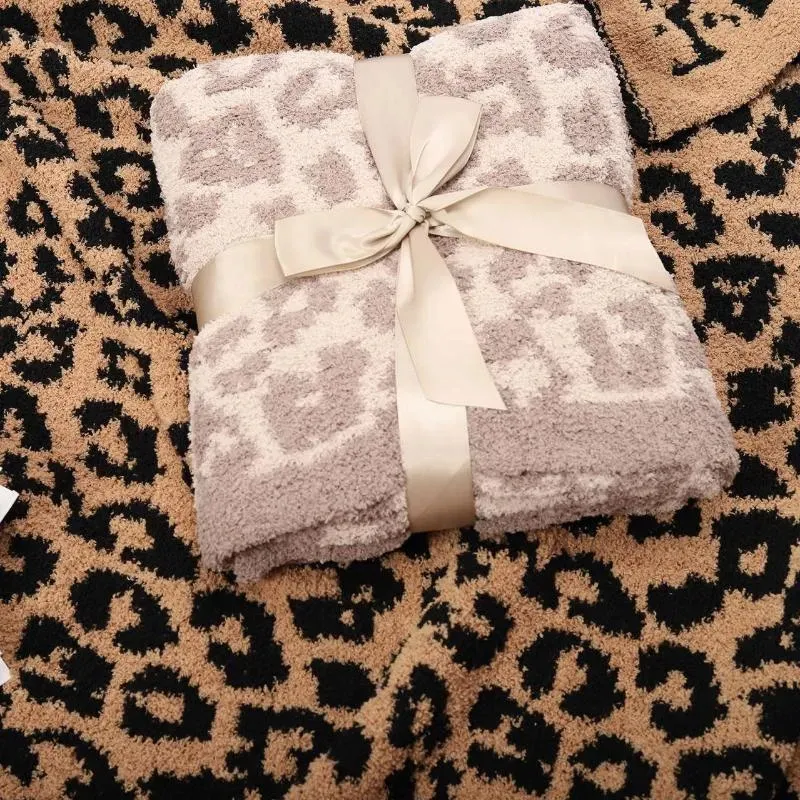 Coperta leopardo di moda mezza lana coperta di pecore pecora a maglia da sogno da sogno da peluche viaggiate soffitte morbide coperta condizionamento