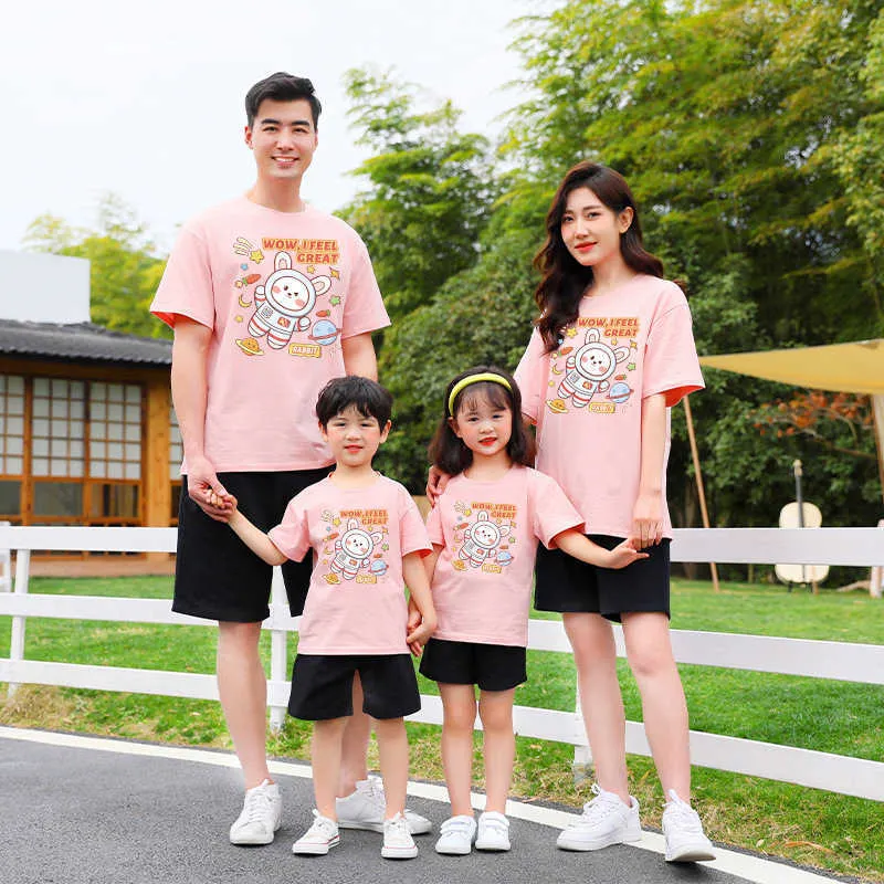 Family whiter Matching Clothes Summer