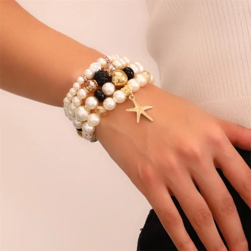 Strand Beach Style Elegant Pearl Beaded Starfish Pendant Armband för kvinnor Enkel estetiska unika charmtillbehör Trendy Party Gift