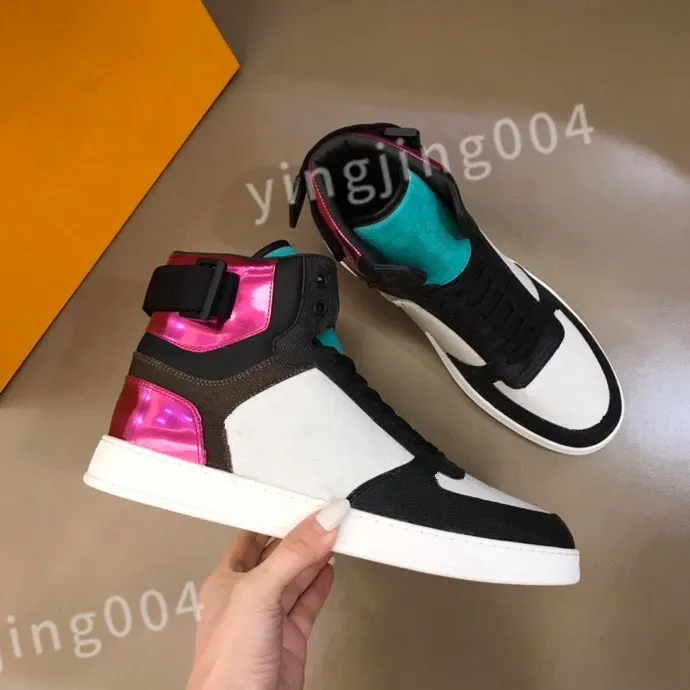 2023 Nya topp lyxiga casual skor designer låg löpare blå för män kvinnor ett verktyg trippel svart vit fantom sko män tränare sneakers rd0901