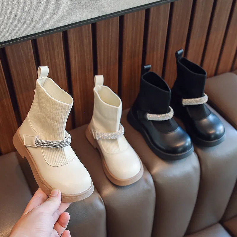 Sneakers High Top Cotton Socks Sport Shoes for Girls 2023 Ankomst Vintermode Barn stövlar Student Pearl Snow 230811