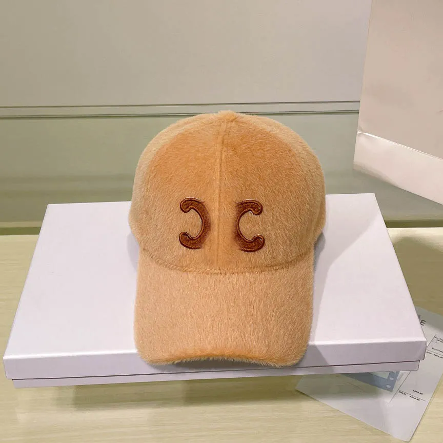 Designer di berretti da uomo Designer Cap da baseball Teddy per donne Cappelli da strada per esterni Fashion Regolabile Casquette Plush Confort Adattata Cappello