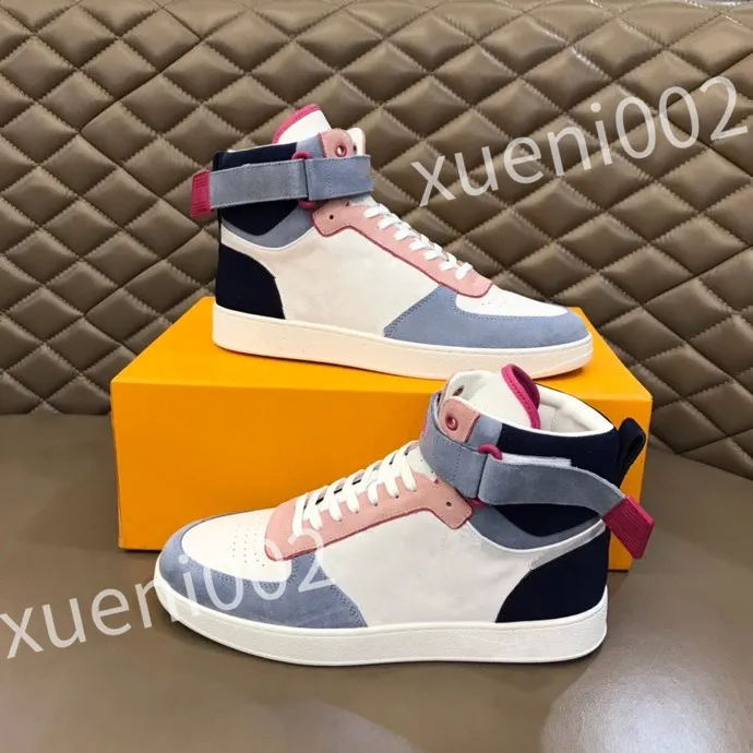 2023 Nuevo diseñador de marca Hombres Mujeres zapatos casuales triples blancos blancos zapatillas de deporte de cuero zapatillas de plataforma de zapatillas RD0901