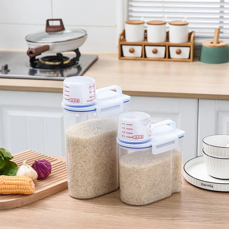 Bouteilles de rangement réservoir en plastique de seau alimentaire avec un pot à mesurer en tasse à l'épreuve d'humidité pot pour animaux de compagnie fournit des accessoires