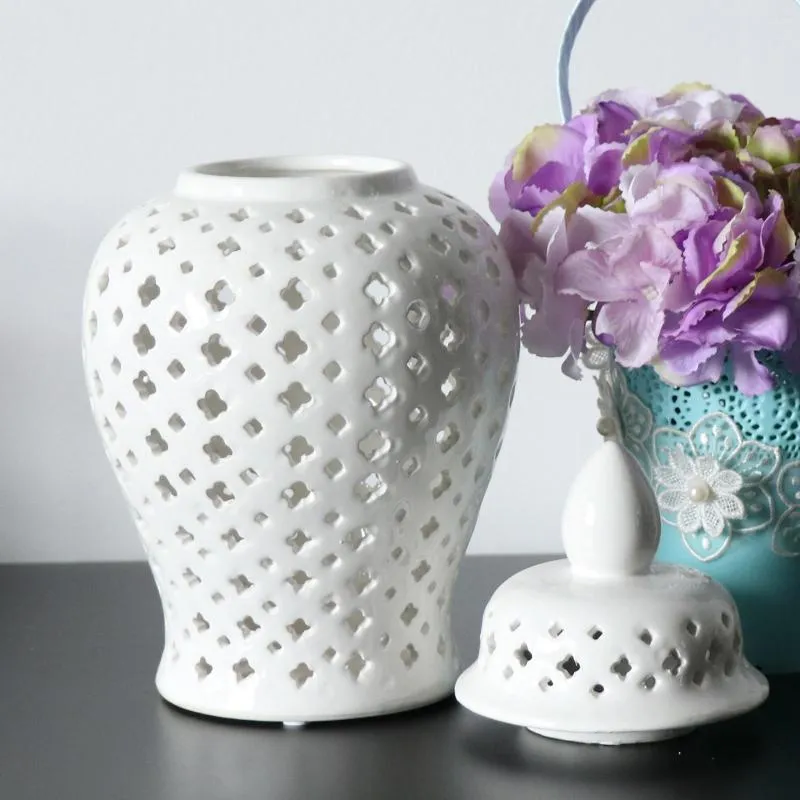 Bouteilles de rangement pot en céramique avec couvercle percé décoratif de luxe vase artisanal pour décoration d'affichage d'ornement
