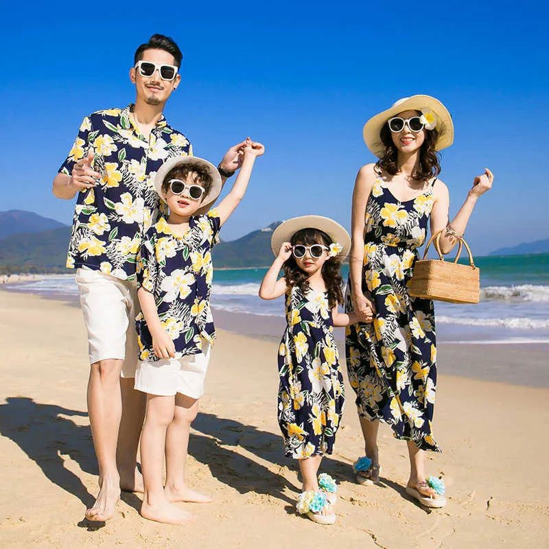 Tenues assorties pour la famille Nouvelles tenues assorties pour la famille Robe à fleurs mère-fille T-shirts et shorts père-fils Costume Plage Vacances Couple Wear