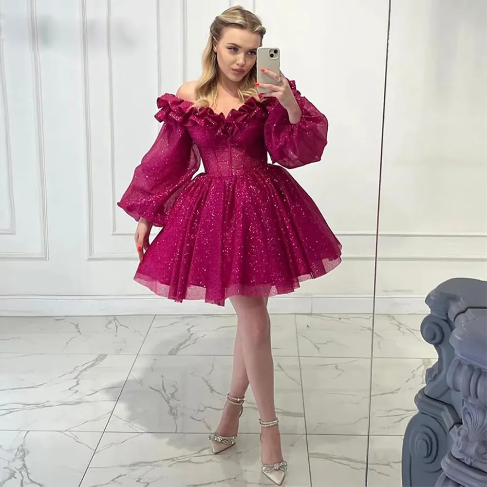 Spakly Hot Pink Ball Gown Homecoming Dresses Off the Shoulder Long Sleeve Mini Prom Gown Pleat Tiered Glitter Robe de Cocktail Party Dress