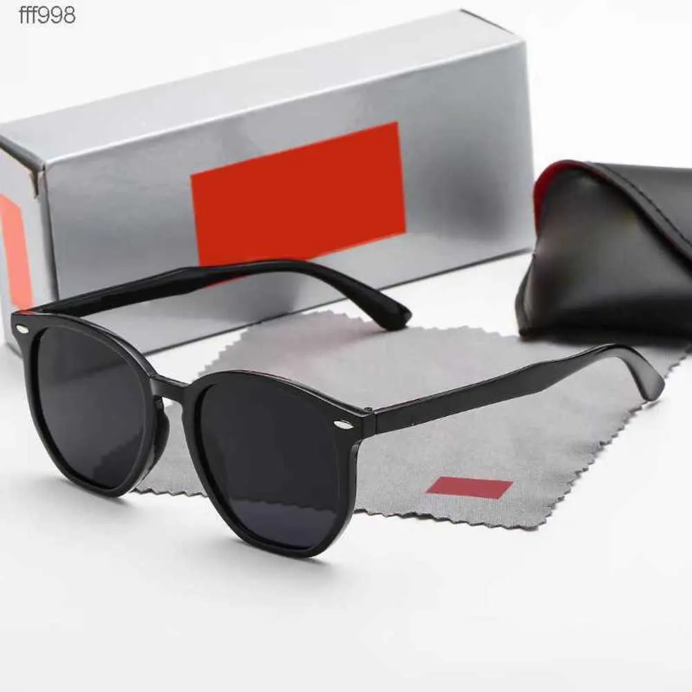 2024 BANS RAIEBANITY EGEEGLASSES MÄNN SUNGLASS ADUMBRAL CLASSIC MARN RAME RETRO Kvinnor Solglasögon Lyxdesigners Designer Eyewear Sun Rays Raies Ban 4306