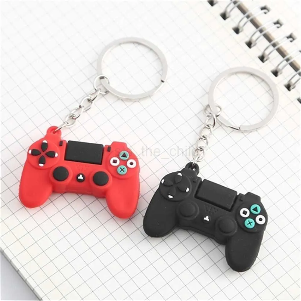 Keychains Lanyards Creative Gift Game Handle Keychain Simulation Toy Game Machine Car Key Ring Accessories Cute Delicate Bag Pendant Keyholder