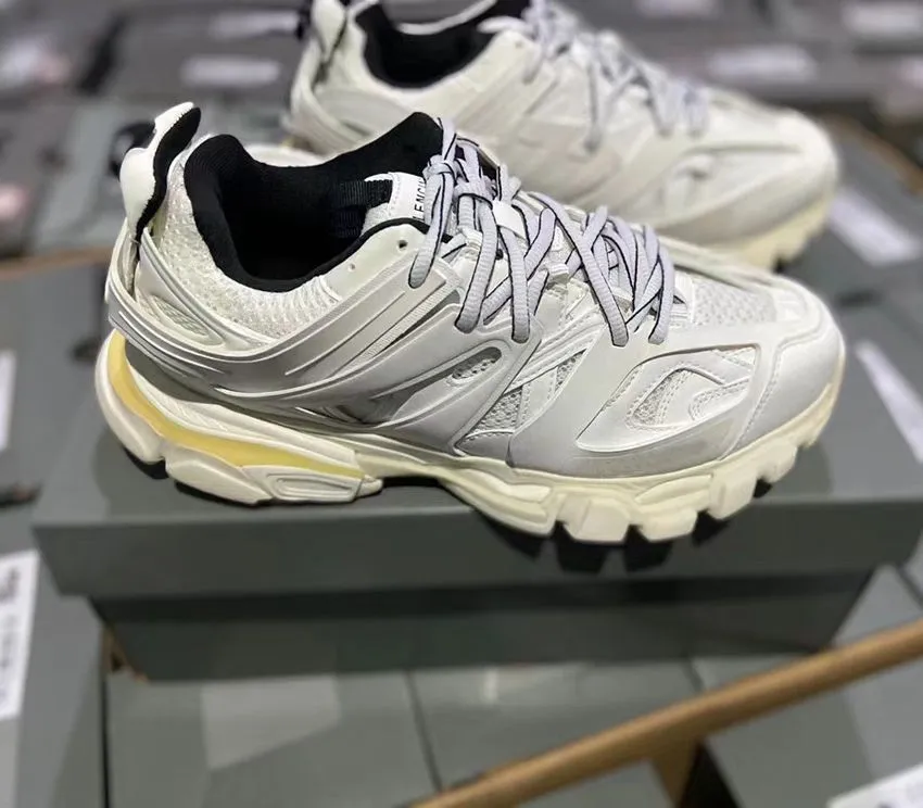 Balencaigaities المصمم أحذية المسار 3 3.0 العلامة التجارية Tess. S. Gomma Outdoor Sneakers عرضة غير رسمية حذاء أبيض أسود من الجلد الفاخر المخملي من جلد الغزال النساء Espadrilles