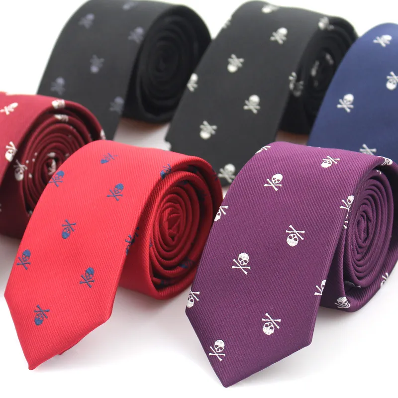 Pescoço amarra os laços casuais do crânio para homens, decote de poliéster clássico Moda Moda Man tie para festa de casamento Macho Trey Decowwear 230811