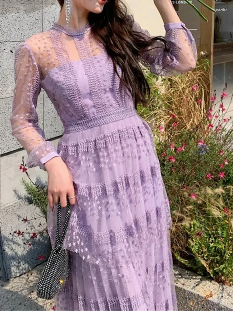 Casual Dresses High Quality Design Runway Dress Women Långärmad Purple Lace Patchwork Mesh broderad