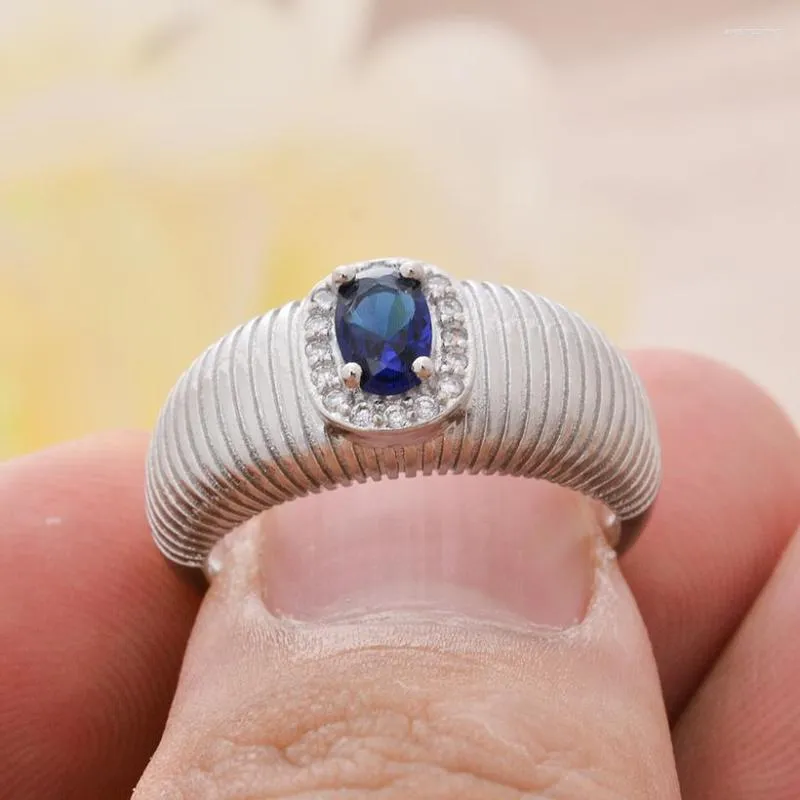 Pierścionki ślubne Sprzedaj mody niebieski kryształowy kamień platynowy platowany kobiecy pierścionek zaręczynowy dla kobiet prezenty nigdy nie zanikają