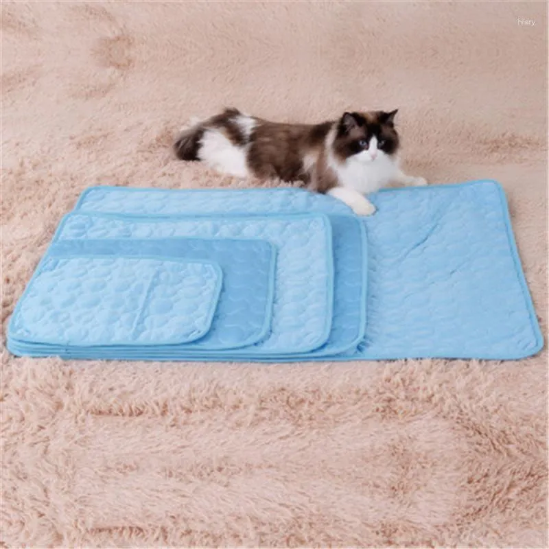 Kennels Summer Pet Mat Cold Ice Silk Cooling Pad For Dogs Cats Kennel Dog Sofa Cushion Car Sleeping Accessories