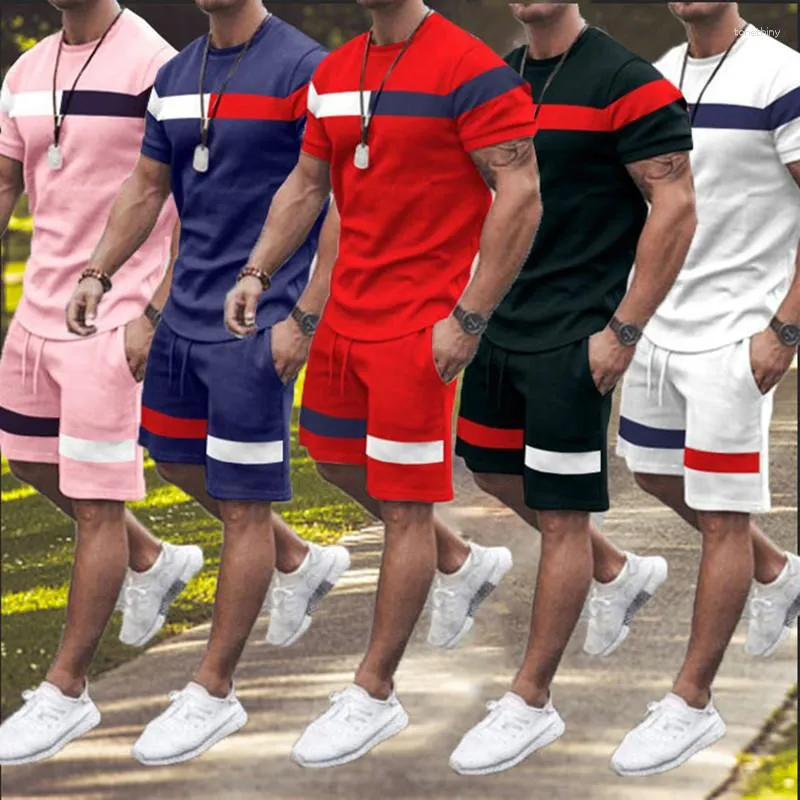 Suits-survêtement masculins Fashion Summer Half-Marsed Shorts Twip Opting Spelling Stripe Collision Collision Décoration T-shirt Round Neck