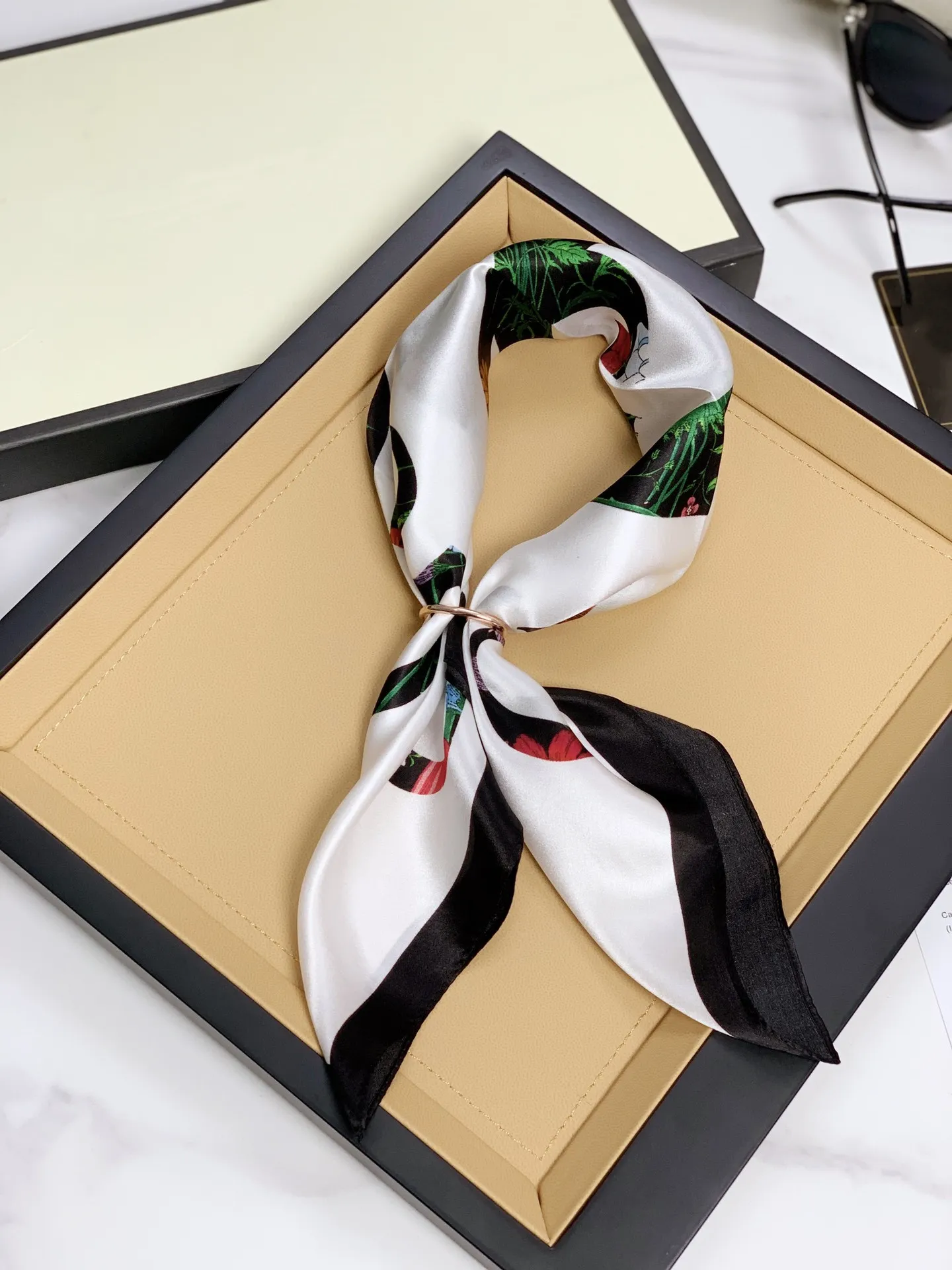 Lenço de seda de luxo mulberry para mulher, écharpe elegante_voghion.com