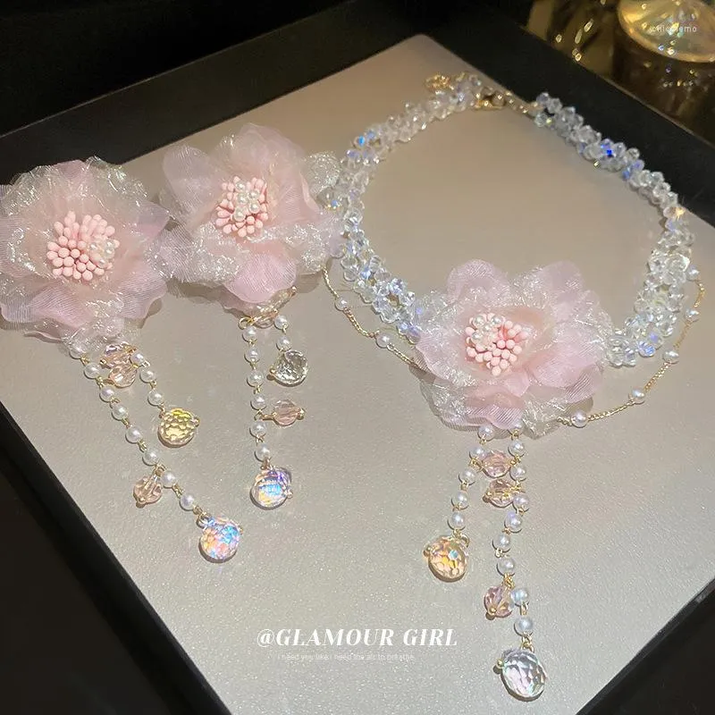 Orecchini di collana set di gioielli di fiori romantici set squisiti Crystal Crystal Vintage Long Nappe orecchini per donne Gioielli alla moda