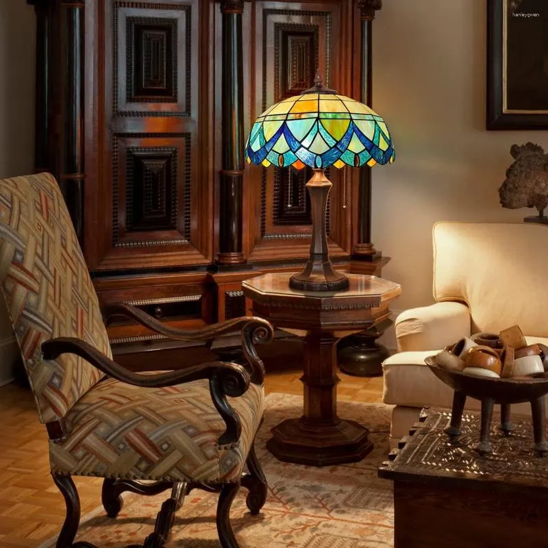 Lâmpadas de mesa Tiffany Lamp Songs Blue Manções de estilo de vidro de vidro Leitura Decoração leve para o quarto da sala de estar escritório em casa