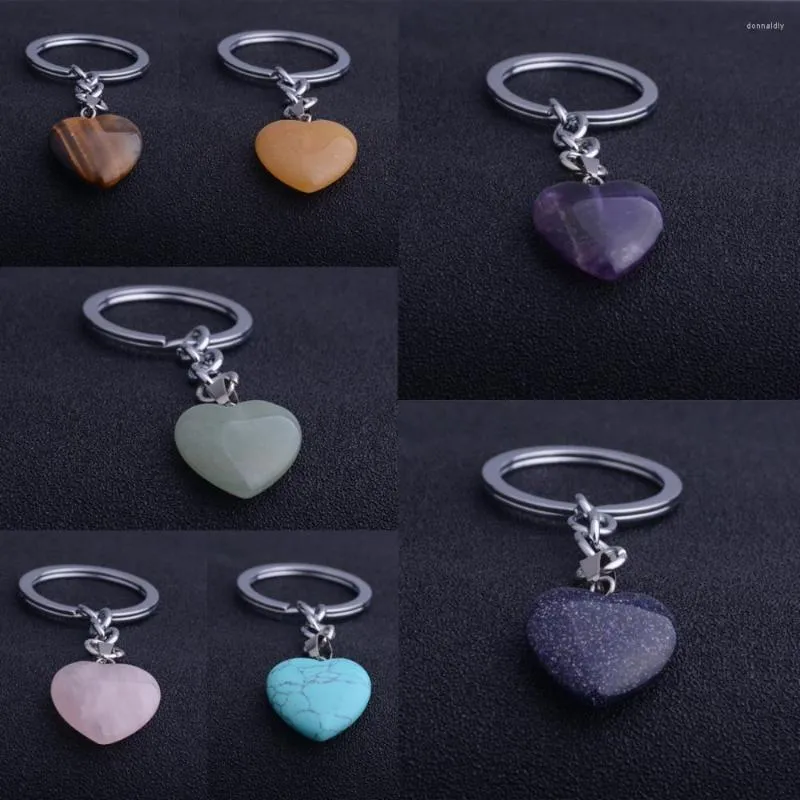 Keychains Gem Quartz Tiger Eyes Naturel Stone Love Heart Charms Cadeaux Keychain Gift For Women Hommes Amis de famille