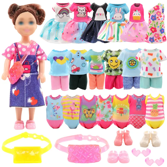 إكسسوارات دمية Barwa 19 PCS لـ Chelsea Doll Clothers Associory 4 فساتين مجموعة 4 قمم وسروال 4 Swimsuits 3 أحذية 2 نظارة لـ 5.3 بوصة دمية 230812