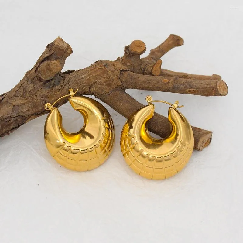 Hoepel oorbellen trendy roestvrijstalen stalen snijwerk dikke holle vorm PVD Gold Compated Jewelry