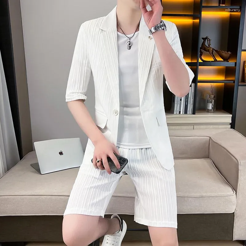 Mäns kostymer 2023 Mid-Sleeve Korean version Slim Fashion Breatble Suit Set With Five-Quarter Pants Two-Piece All-In-One Casual